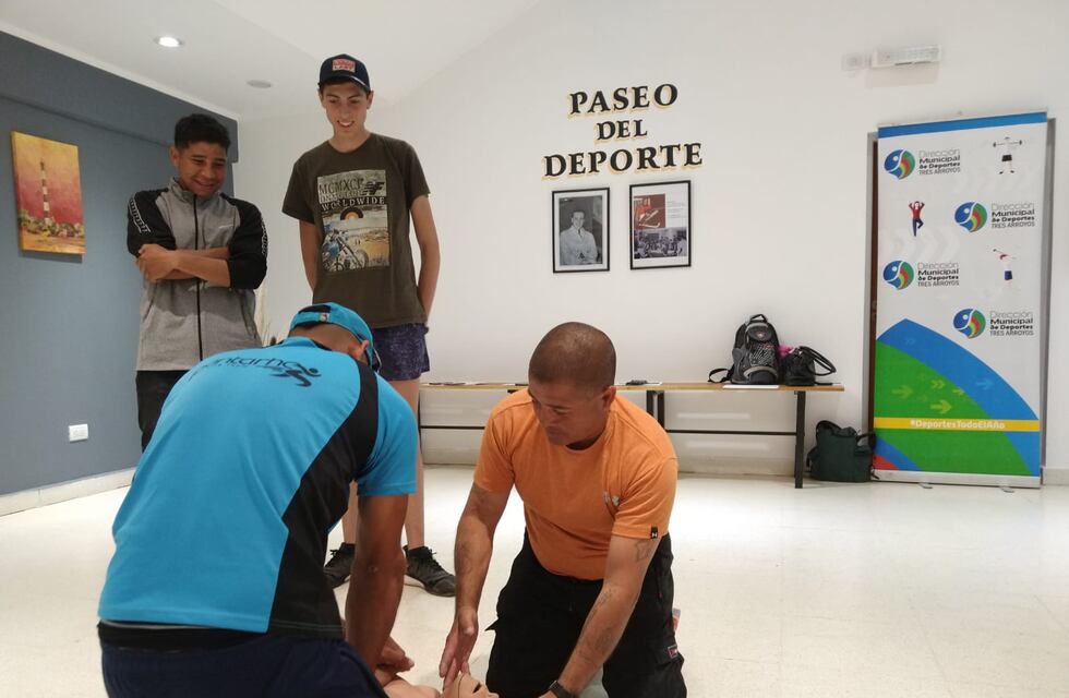 Última capacitación de año del programa “Primer auxilio para tu club” en Tres Arroyos