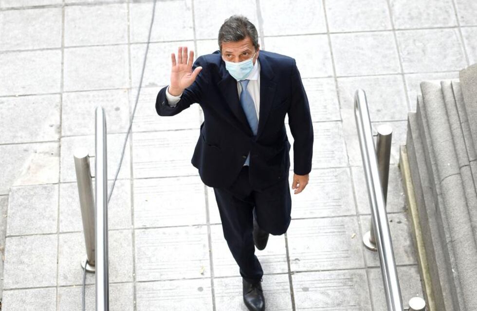 Ganancias: Sergio Massa destacó la aprobación sin votos negativos y dijo que “rompió la grieta”