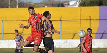 Sporting visita a Tiro Federal.