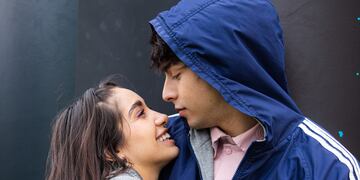 Rusherking y María Becerra lanzaron “Antes de ti”, un tema sobre su historia de amor.