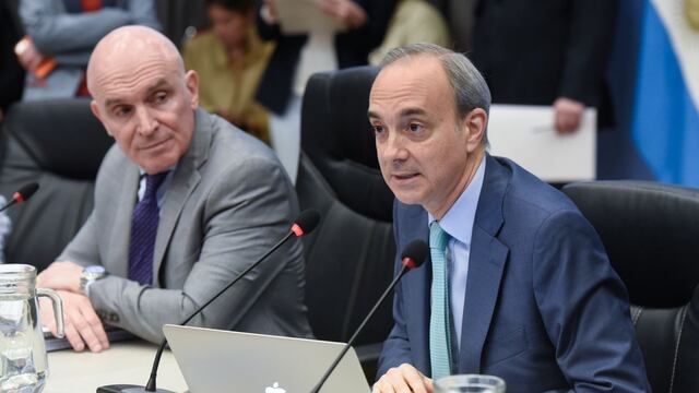 El Gobierno afirmó que para elevar el presupuesto universitario se deberán reasignar partidas “respetando el déficit cero”.
