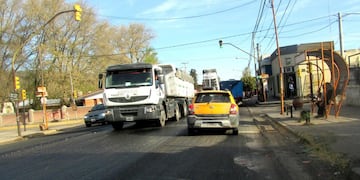 Ruta nacional 38. El actual trazado en Punilla atraviesa varias zonas urbanas, lo que genera demoras en el tráfico y mayor inseguridad vial. (La Voz / Archivo)