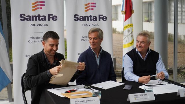 Apertura de sobres para ejecutar 8 grupos de obras de sellados de fisuras en pavimentos flexibles de rutas provinciales de los 19 departamentos.