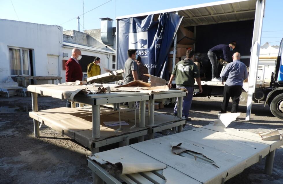 Punta Alta: donaron 10 camas y colchones al Hospital Municipal