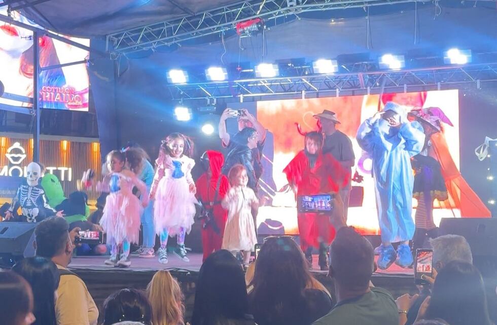 Villa Carlos Paz vivió una noche de disfraces y alegría por Halloween