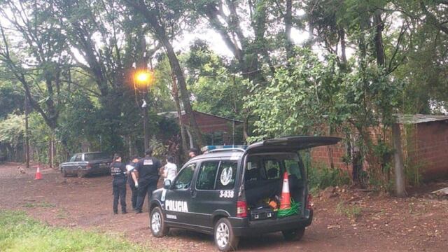 Posadas: hallan el cadáver de un hombre sobre un muro perimetral.