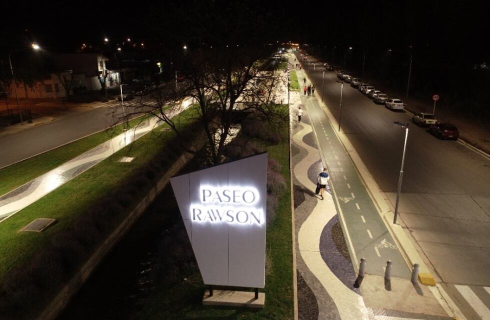 Continúan las obras en la antigua usina y el embellecimiento del paseo Rawson