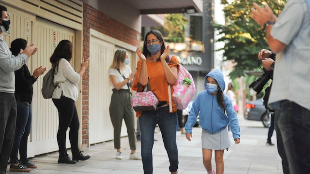 Colegio Ort de Belgrano
Vuelta a clases durante la pandemia y cuarentena en la ciudad de Buenos Aires.
Escuela jovenes ingresando.
Argentina
Foto Federico Lopez Claro