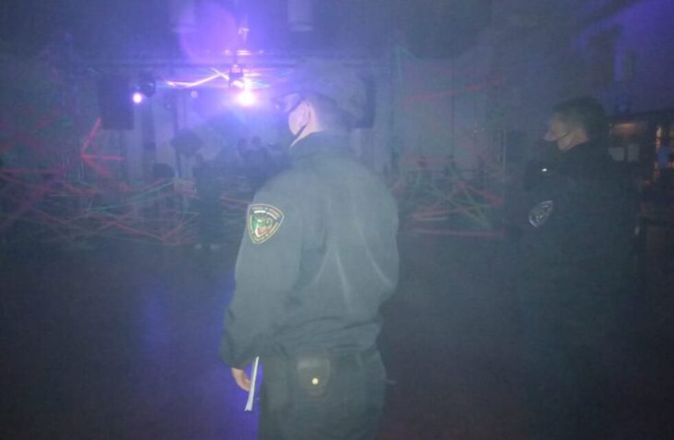 Desarticularon fiesta clandestina en un hotel de Puerto Iguazú