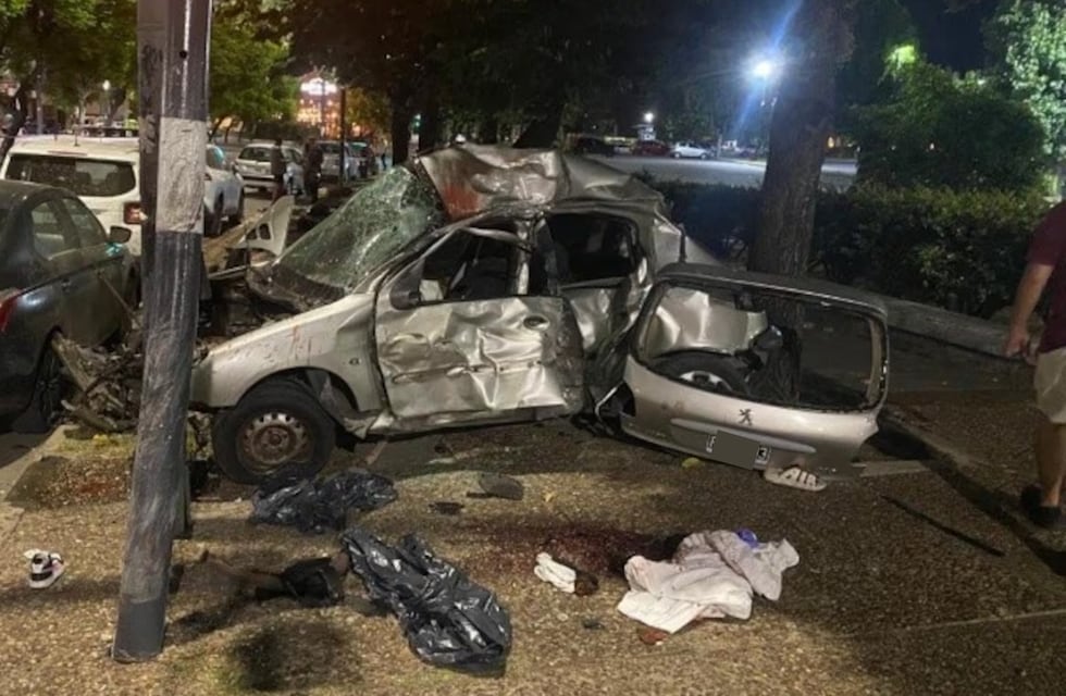 Tragedia en Rosario: niña y madre cordobesas murieron arrolladas por un auto fuera de control