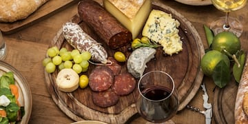 Una localidad de Córdoba celebra su fiesta patronal con entrada gratis, buffet gastronómico y una nutrida grilla de artistas.