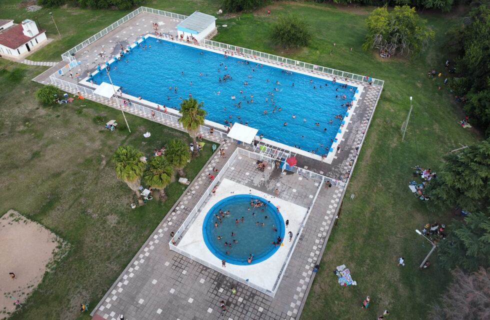 Pileta olímpica y extenso parque: una propuesta económica para este verano, en el corazón de Córdoba