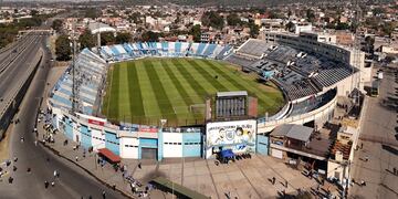 Además de escenario para el partido entre "lobos" y "gallitos", el estadio "23 de Agosto" del club Gimnasia y Esgrima de Jujuy será epicentro este domingo de un homenaje y una jornada solidaria.