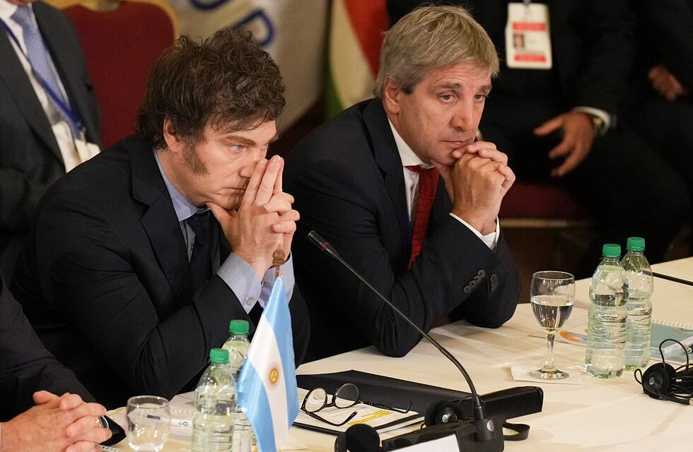 Las reformas de Milei no alcanzaron: la deuda Argentina sigue siendo marginal