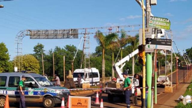 Colocan luminaria LED en Puerto Iguazú.