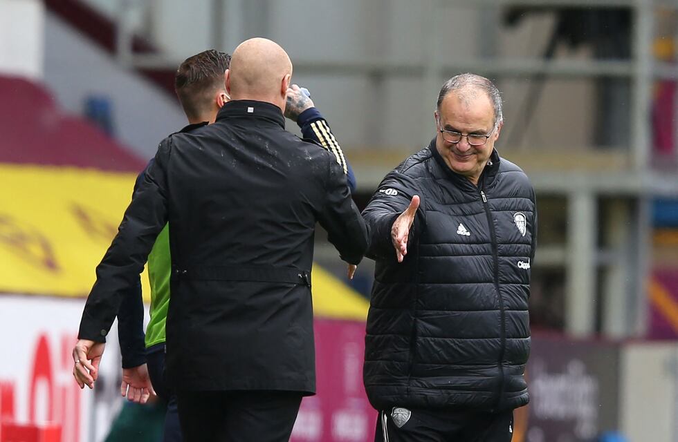 El Leeds de Bielsa goleó 4 a 0 y sueña con Europa