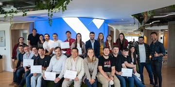 Un jubilado se recibió de programador y fue contratado por una empresa de Córdoba.