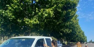 La campaña de la agrupación Estrellas Amarillas en General Alvear se realizó el domingo en los accesos a la ciudad.