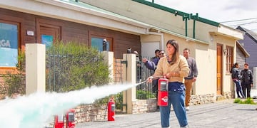 La Municipalidad de Río Grande capacitó al personal para fortalecer la prevención y la seguridad en los distintos espacios municipales.