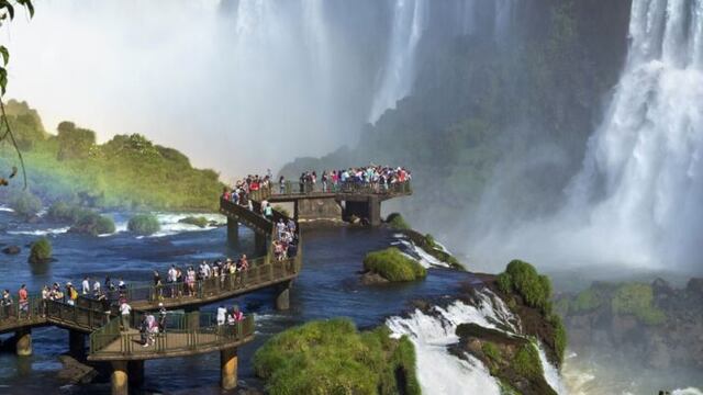 El Parque Nacional Iguazú recibió a más de 6000 visitantes en el día de ayer.