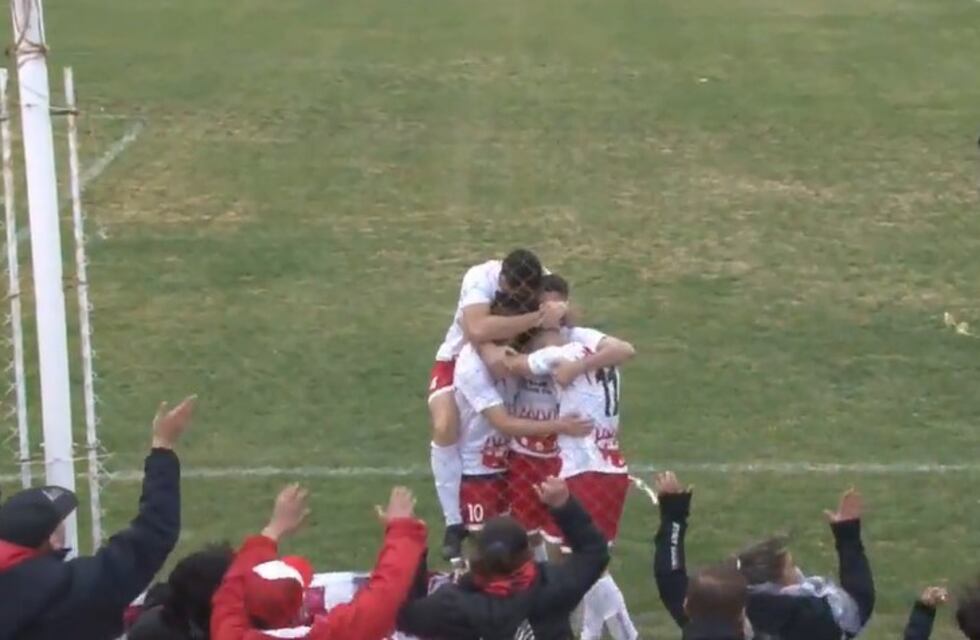 Liga del Sur: Sporting perdió como local ante Huracán y quedó eliminado