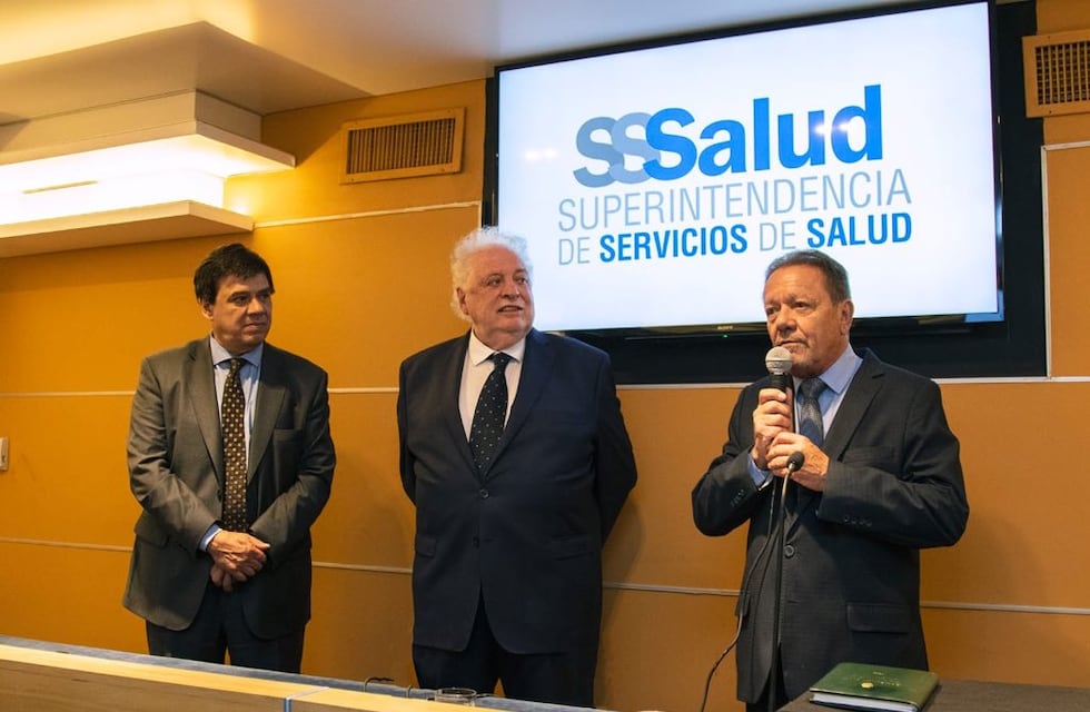Hallaron muerto en su casa a Eugenio Zanarini,  superintendente de Servicios de Salud