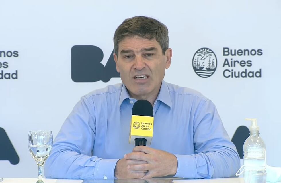 Fernán Quirós anticipó el fin del uso del barbijo en CABA: qué recomendaciones dio para cines, teatros y bares