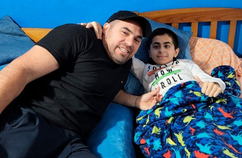 El niño cordobés que tiene “huesos de cristal” fue operado con éxito y compartió un emotivo mensaje
