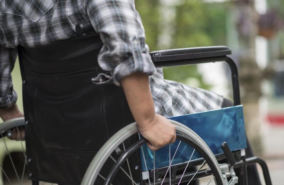 Video: desesperado pedido de ayuda de un sanjuanino que padece esclerosis múltiple