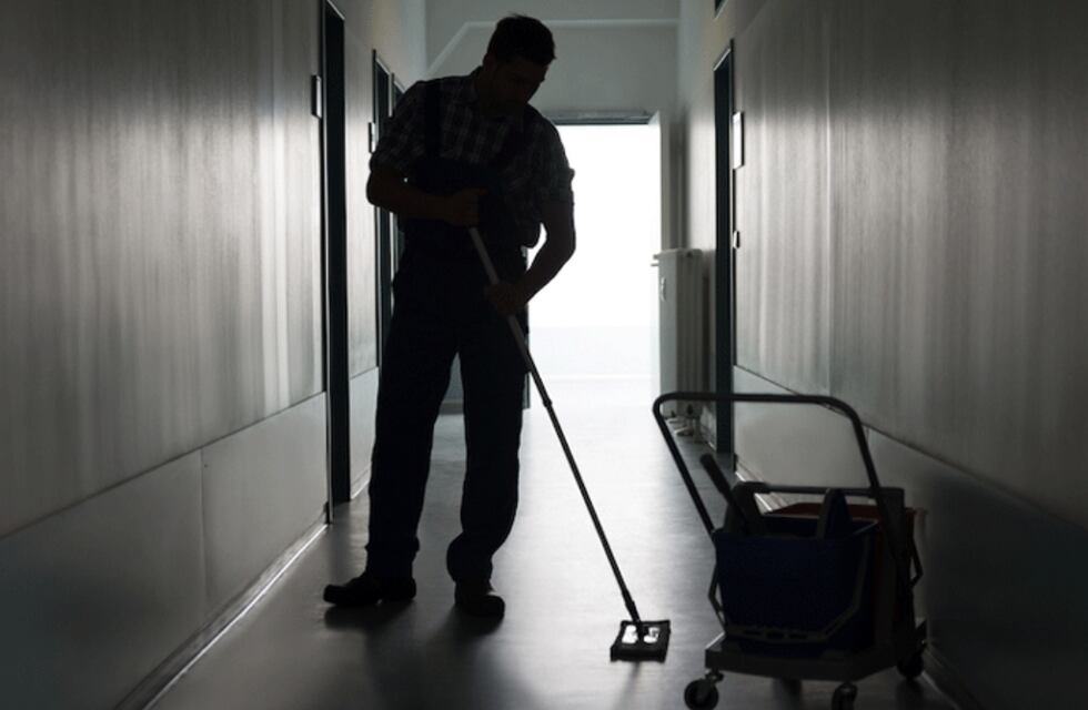 Paritarias: el gremio de encargados de edificios acordó un aumento del 45% para febrero