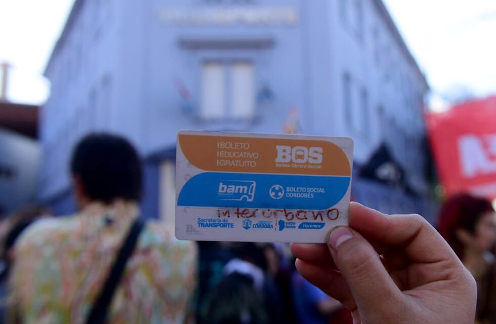 Manifestaciones por la suspensión del Boleto Educativo Gratuito en el transporte interurbano de Córdoba