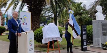 María Juana cumplió 140 años y presentó su bandera comunal