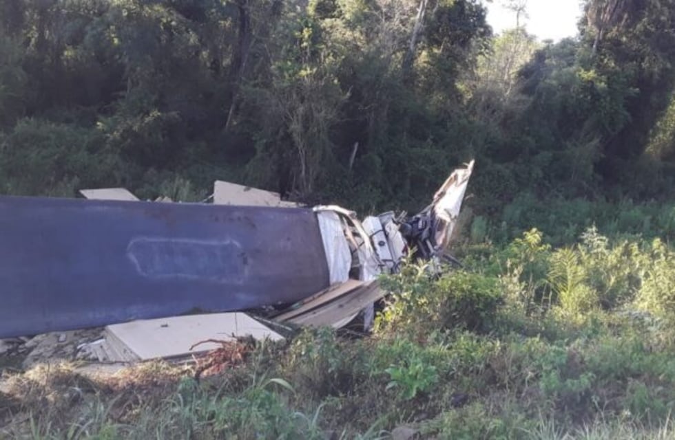 Caraguatay: un camionero falleció en un accidente sobre la Ruta Nacional 12