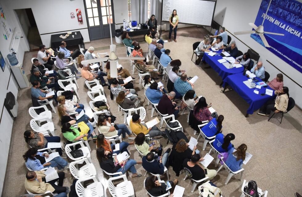 Paritaria en Santa Fe: AMSAFE rechazó la oferta, pero la aceptaron ATEy UPCN