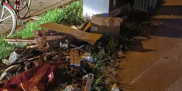 Destrozó una heladera que no funcionaba