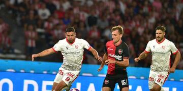 Instituto enfrentó a Newell's, en el estadio Mario Alberto Kempes, por la quinta fecha de la Liga Profesional. (Ramiro Pereyra / La Voz)
