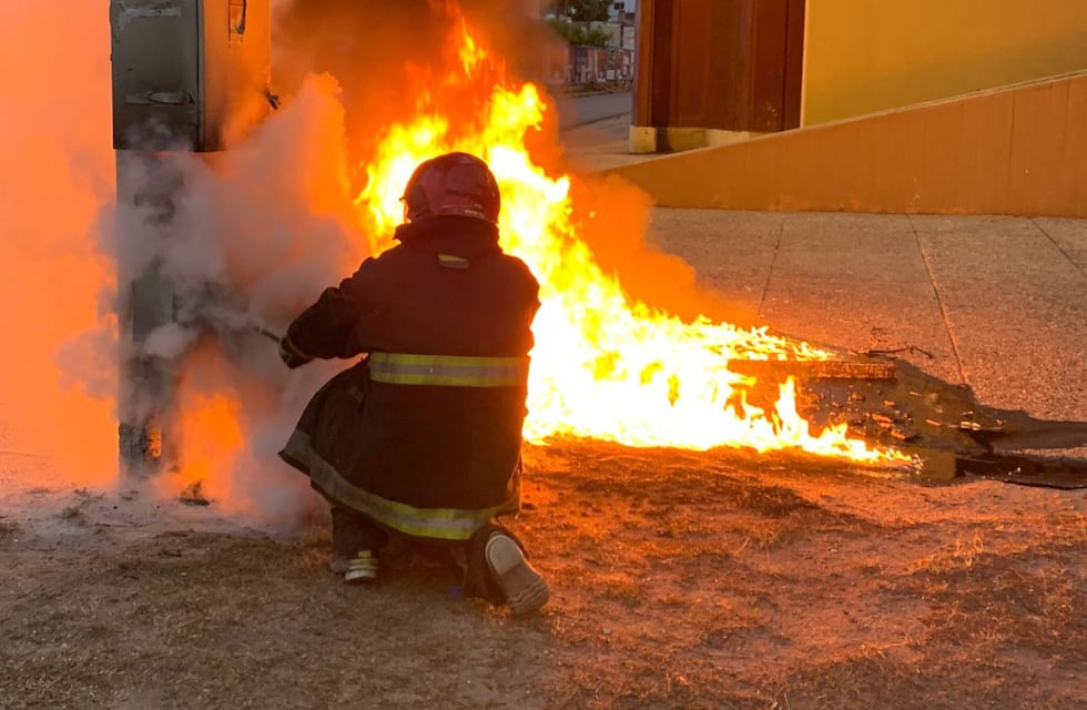 Susto en Córdoba: se incendió un tablero eléctrico en el centro de la ciudad