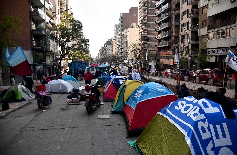 Por el acampe, las obras y la cantidad de autos, el tránsito en Córdoba vuelve a ser un caos