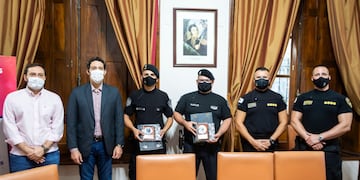 Puerto Rico: reconocieron a los policías que salvaron a un bebé que se ahogó con leche