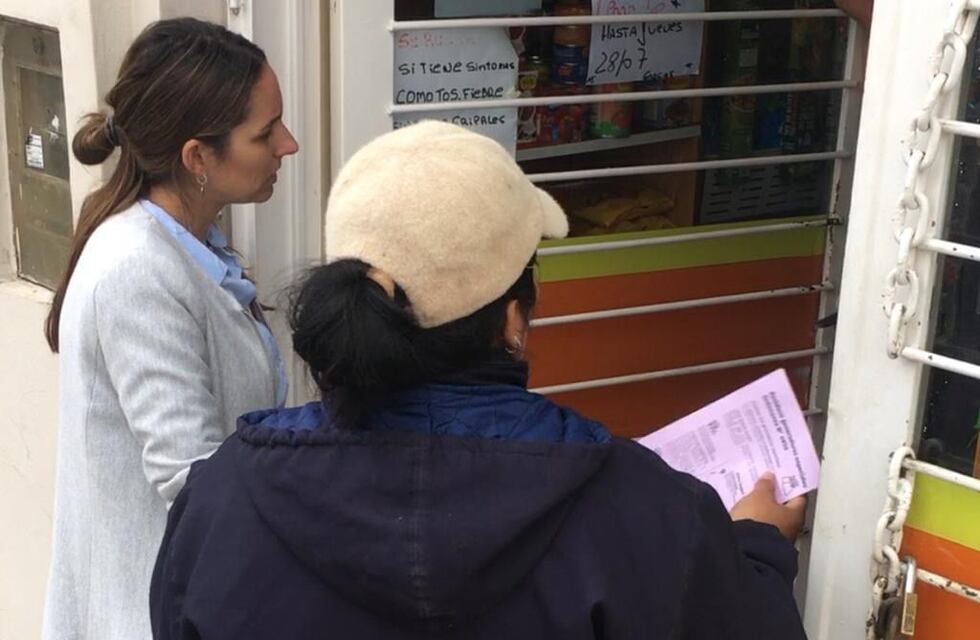 Recorren comercios para concientizar sobre la correcta disposición de residuos