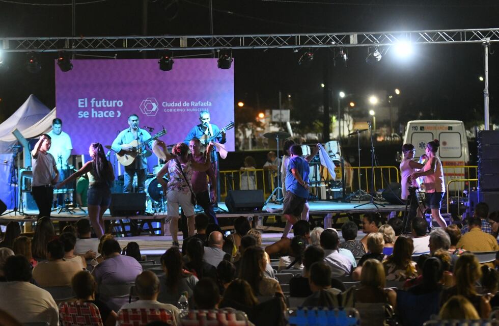 Cerró el “Verano Aca” con la segunda noche del Festival de Folclore