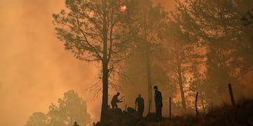 Las llamas consumieron alrededor de 80 viviendas. (Pedro Castillo)