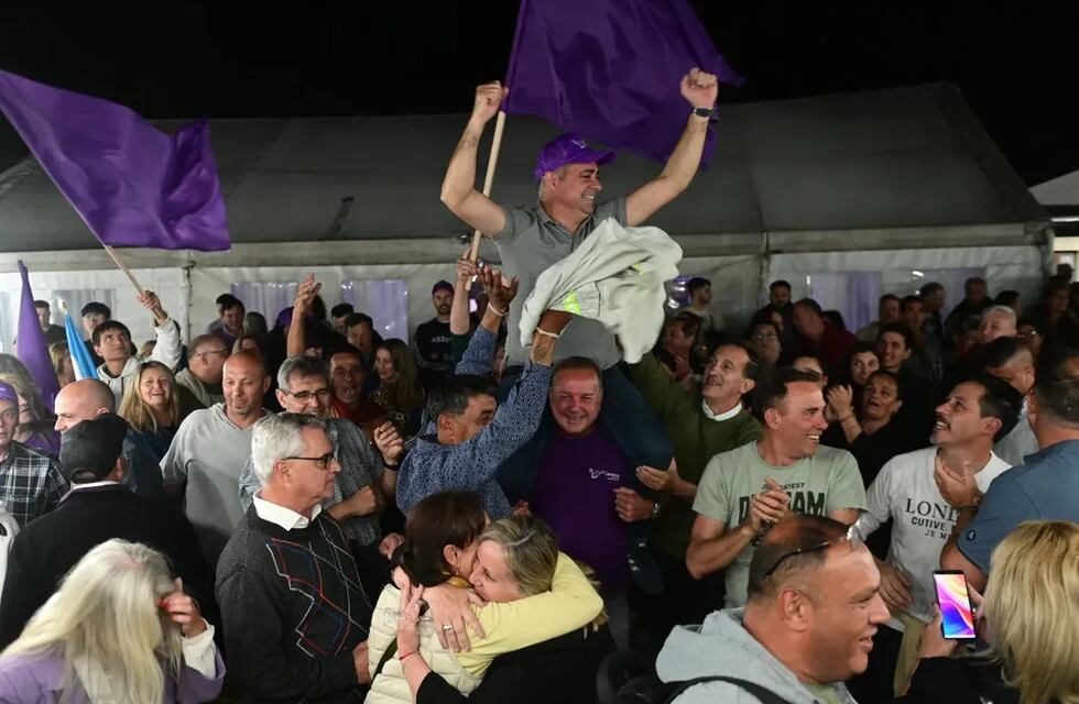 Datos oficiales escrutado: La Libertad Avanza arrasó en Gualeguaychú y Gualeguay y consolida su liderazgo en Entre Ríos