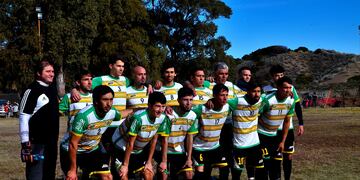 Por primera vez Unión Pehuen Co jugó de local en su cancha (Foto: Antonio Arganaraz)