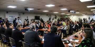 Los dirigentes de la Mesa de Enlace junto a diputados de Juntos por el Cambio (Foto: Prensa JxC)