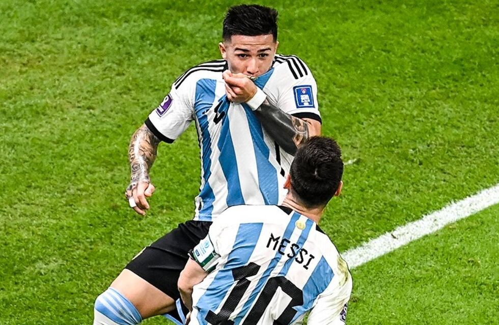 El golazo de Enzo Fernández para poner el 2 a 0 de Argentina sobre México