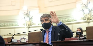 El dirigente radical estuvo a cargo del proceso por el que destituyeron al exfiscal Gustavo Ponce Asahad. (@fabian_bastia)