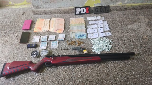 Parte del material secuestrado por la PDI