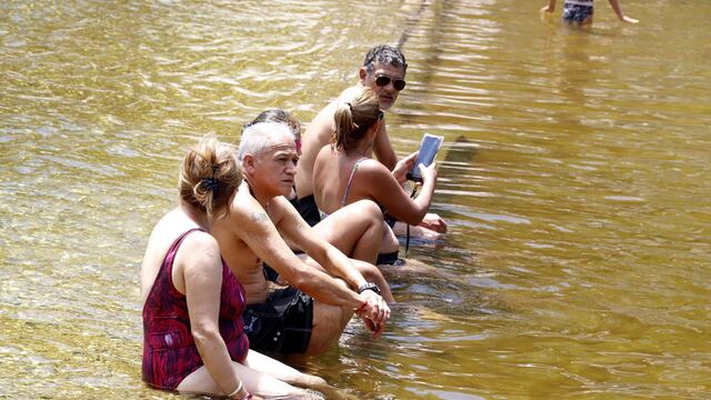 ID:6802046 Ola de Calor Carlos Paz. balneario el Fantasio
yanina aguirre