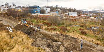 La obra incluye también un vaciadero de camiones atmosféricos y una playa de secado de barros.